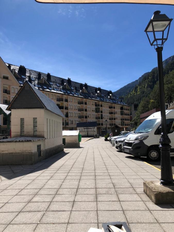 Atico Europa, Canfranc Estacion Luaran gambar